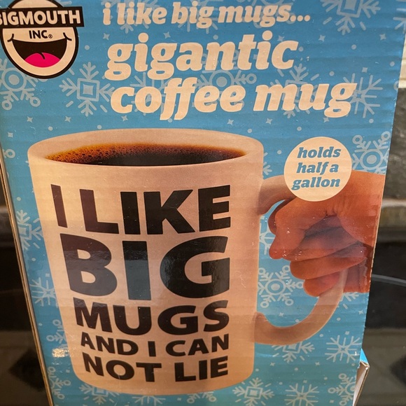 NWT Gigantic Coffee Mug holds half gallon I like big mugs and I cannot lie - Picture 2 of 4